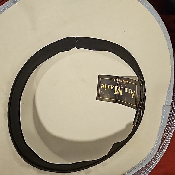 Hat - Picture 5 of 6